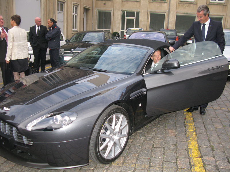 Aston Martin Vantage V12 Kpenhamn James Bond