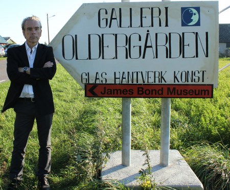 James Bond beskte lands skrdefestival hos Galleri Oldergrden i Triberga 
