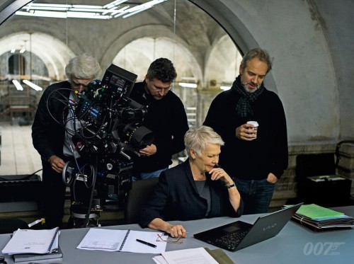 Judi Dench M in Skyfall with Sony VAIO laptop