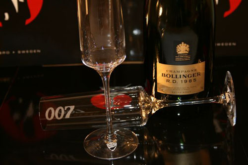 Champagne Bollinger RD 198 with 007 Design Collection Dry Martini, Champagneglass from James Bond 007 Museum and Gunnar Schfer.