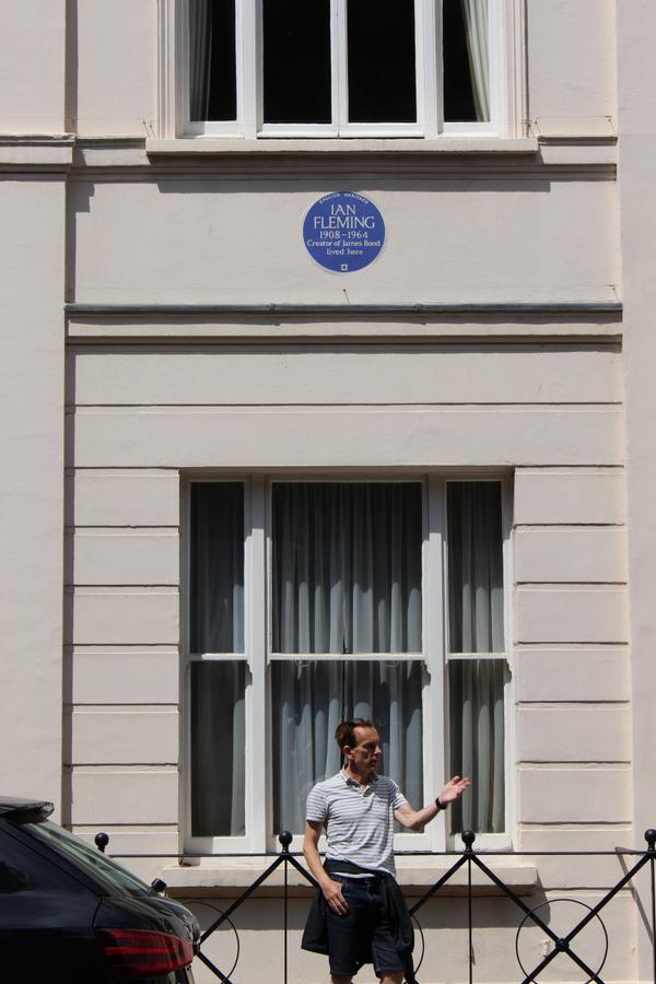      ENGLISH HERITAGE IAN FLEMING 1908-1964 CREATER OF JAMES BOND LIVED HERE EBURY STREET 22 LONDON JAMES BOND GUNNAR SCHFER