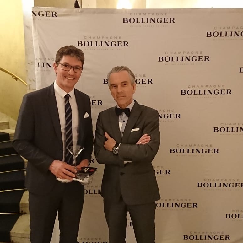 Bollingers exportchef Karl-Frdric Reuter, Oprakllaren with CEO James Bond Gunnar Schfer