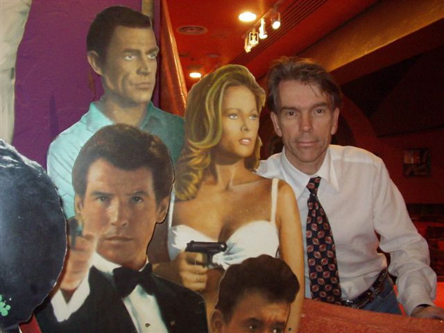 Gunnar Schfer  Planet Hollywood  London in James Bond room